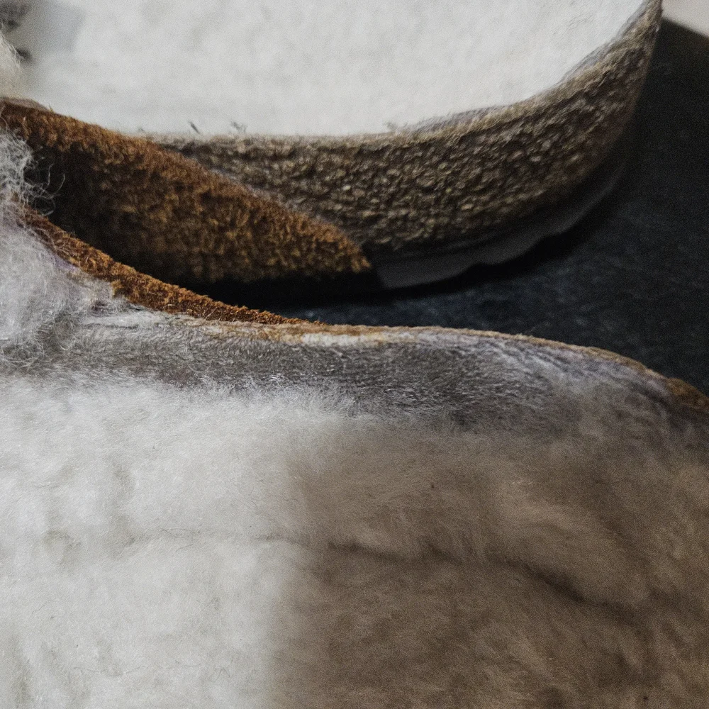 Birkenstock Women's Brown Shearling Slippers Sz 40 - Picture 9 of 16